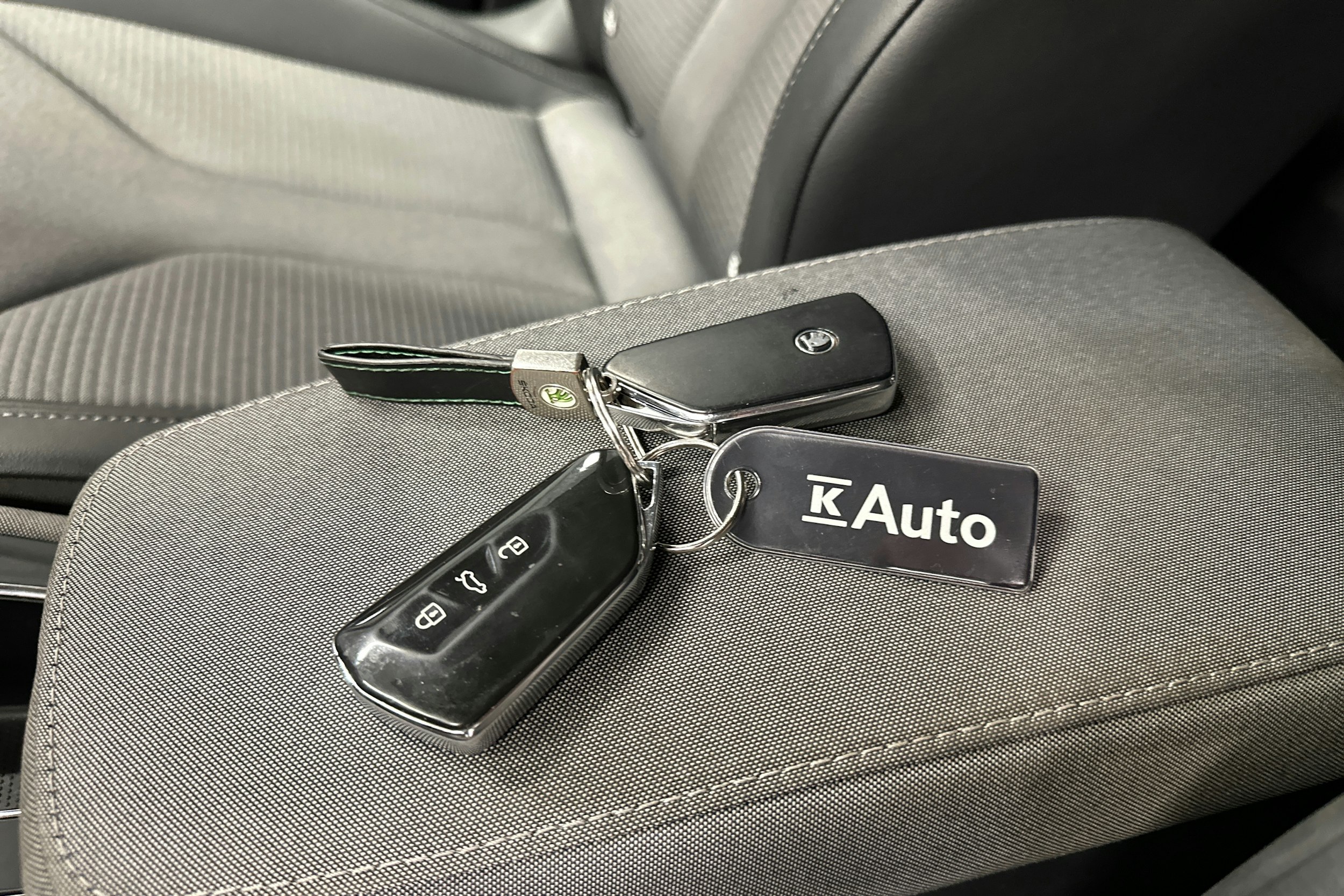 sininen Skoda Enyaq 2022 kuva 31.