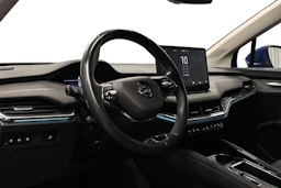 sininen Skoda Enyaq 2022 kuva 7.