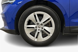 sininen Skoda Enyaq 2022 kuva 11.