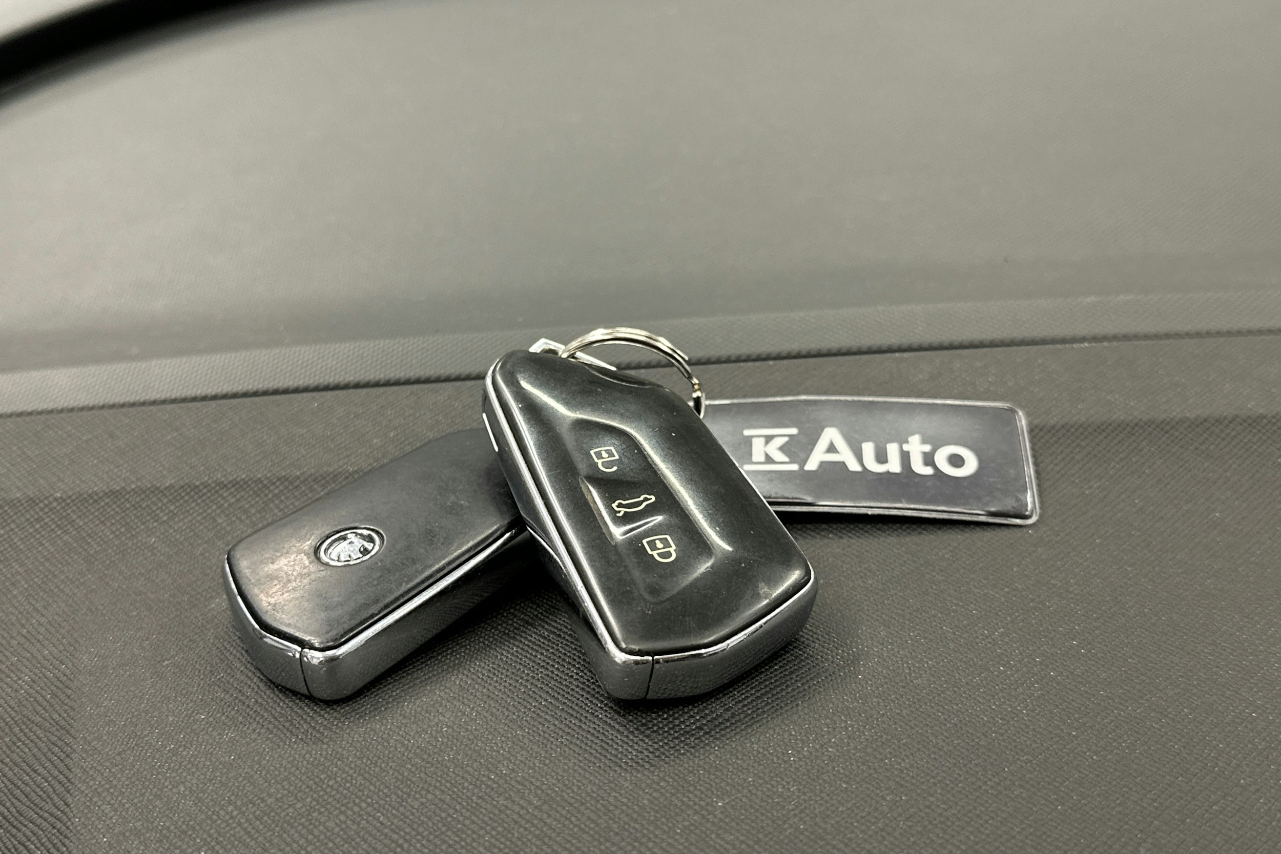 sininen Skoda Enyaq 2022 kuva 33.