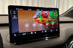 musta Skoda Enyaq 2022 kuva 20.