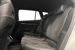 valkoinen Skoda Enyaq 2022 kuva 10.