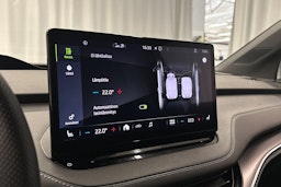 valkoinen Skoda Enyaq 2022 kuva 29.