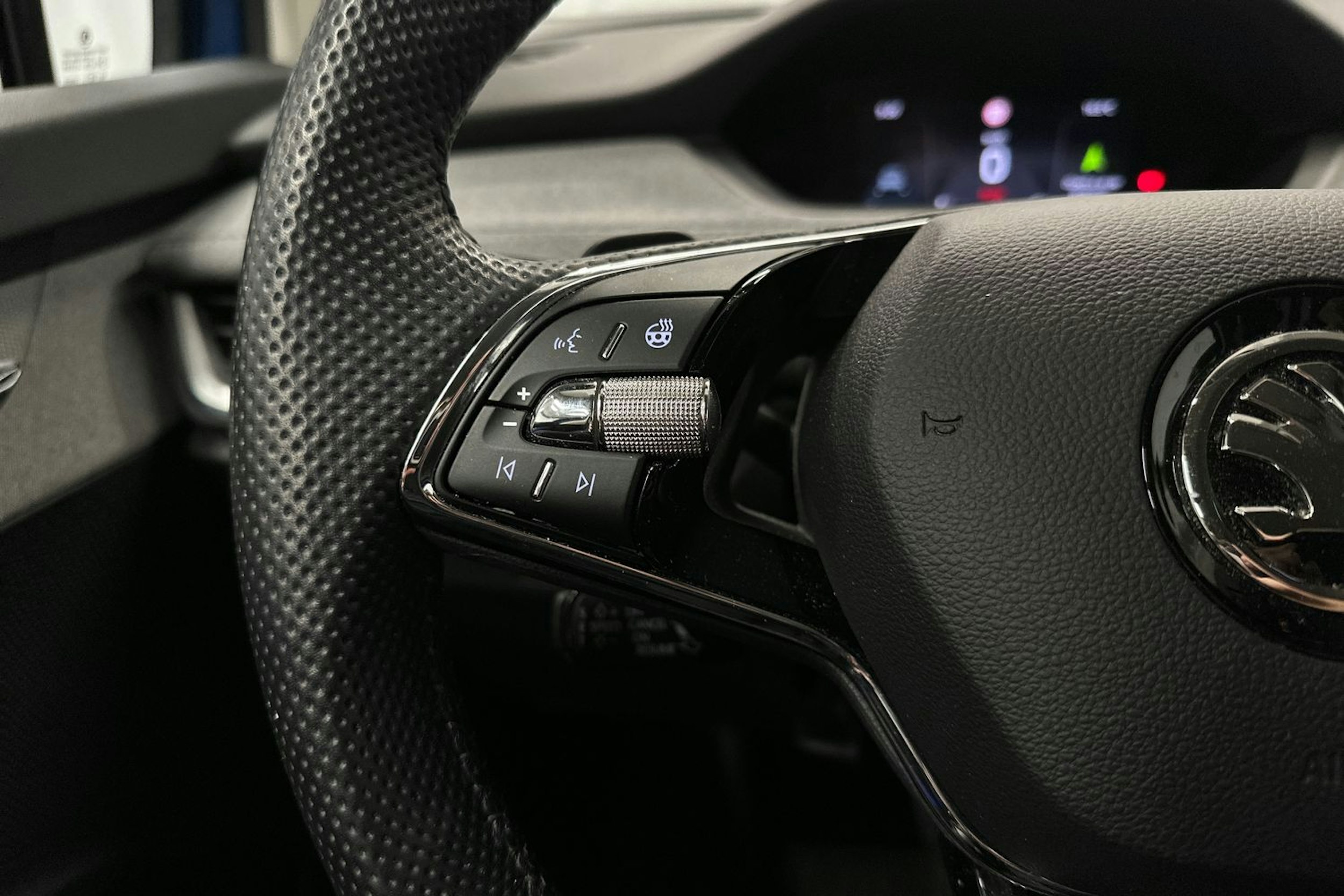 sininen Skoda Enyaq 2022 kuva 19.