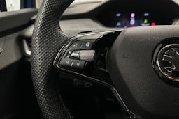 sininen Skoda Enyaq 2022 kuva 19.