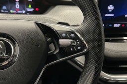 sininen Skoda Enyaq 2022 kuva 20.