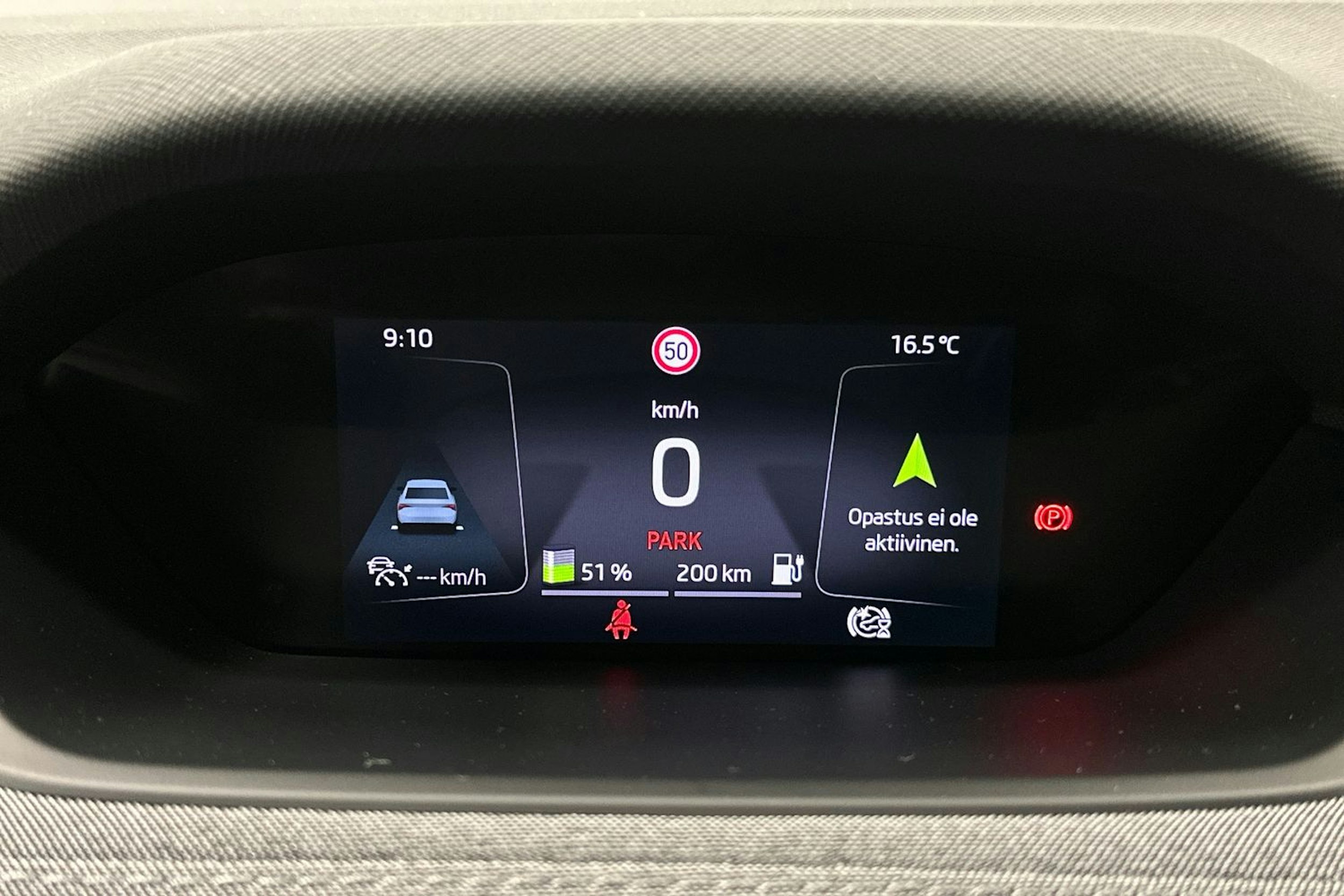 sininen Skoda Enyaq 2022 kuva 21.