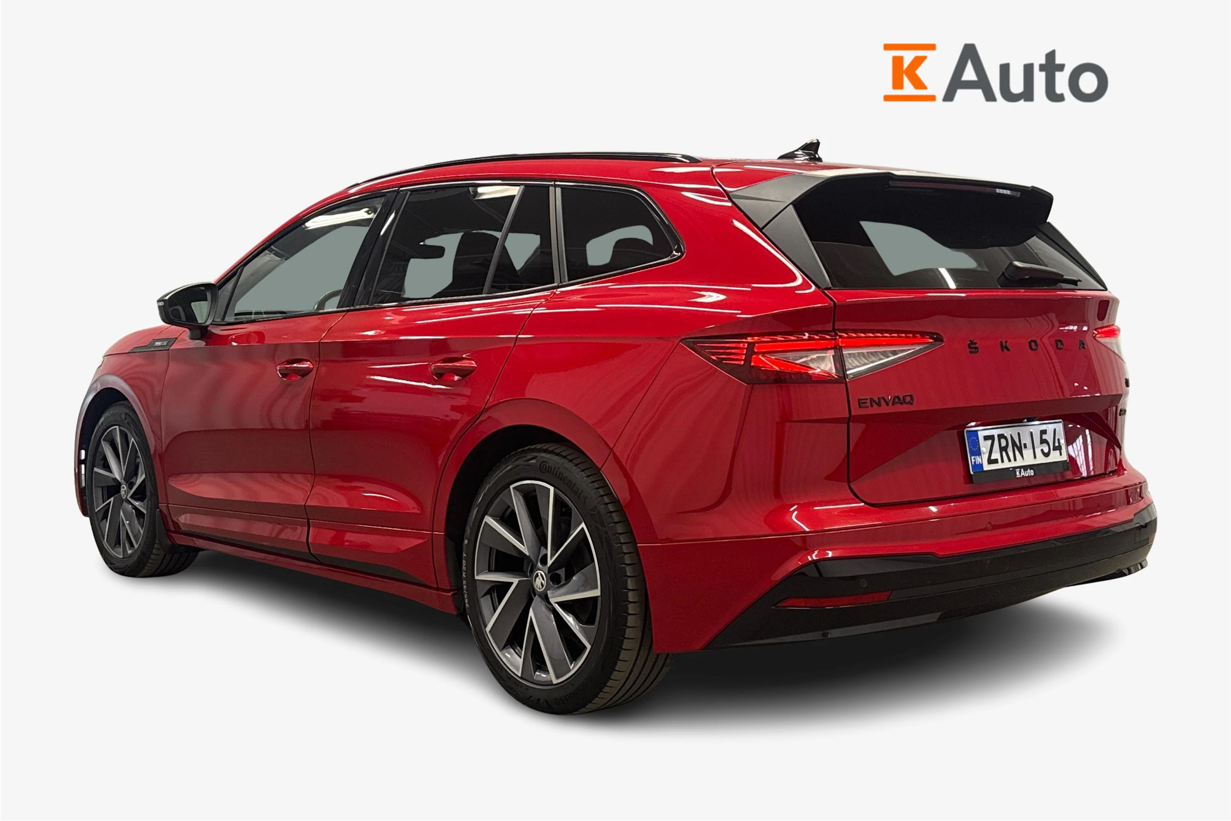 punainen Skoda Enyaq 2022 kuva 3.