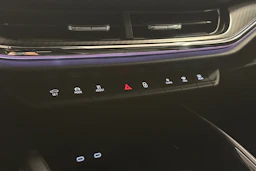punainen Skoda Enyaq 2022 kuva 23.