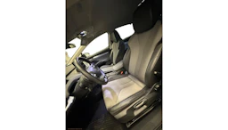 musta Skoda Enyaq 2023 kuva 5.