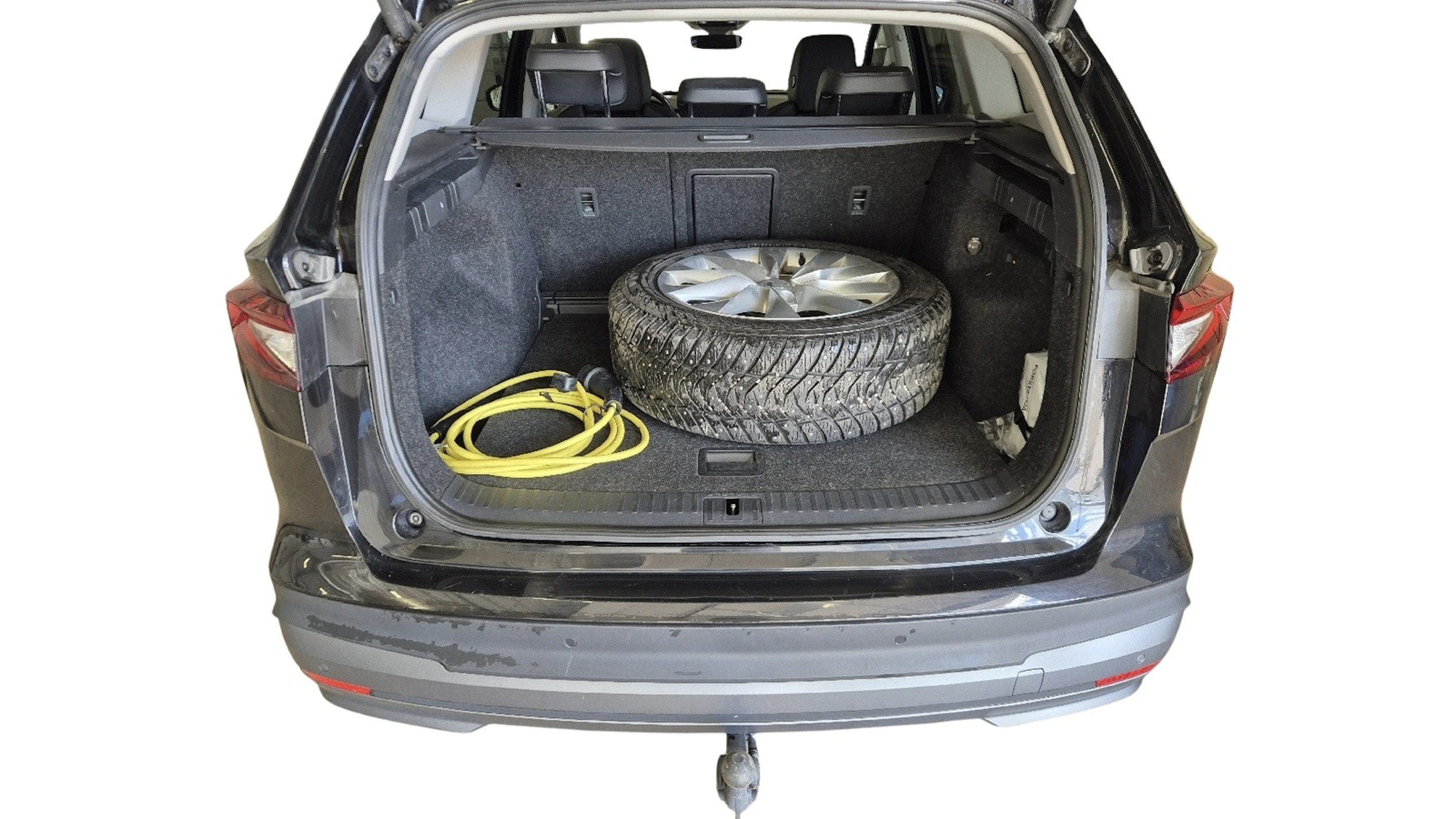 met. musta Skoda Enyaq 2023 kuva 4.