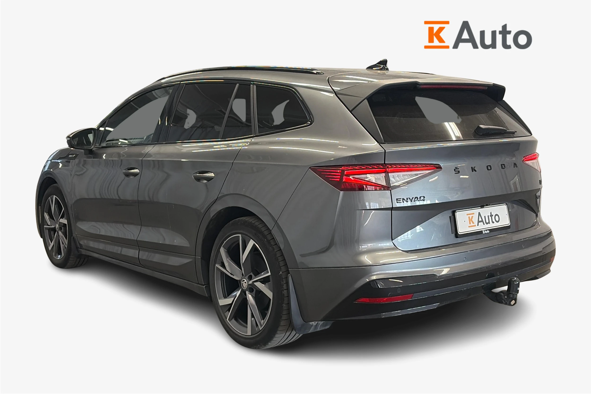 harmaa Skoda Enyaq 2023 kuva 2.