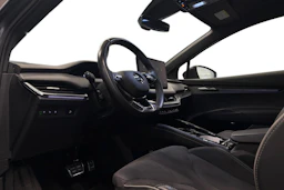 harmaa Skoda Enyaq 2023 kuva 3.