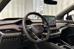 vihreä Skoda Enyaq 2023 kuva 3.