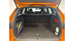 met. oranssi Skoda Enyaq 2023 kuva 7.