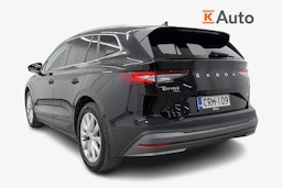 musta Skoda Enyaq 2023 kuva 2.