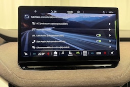 musta Skoda Enyaq 2023 kuva 26.