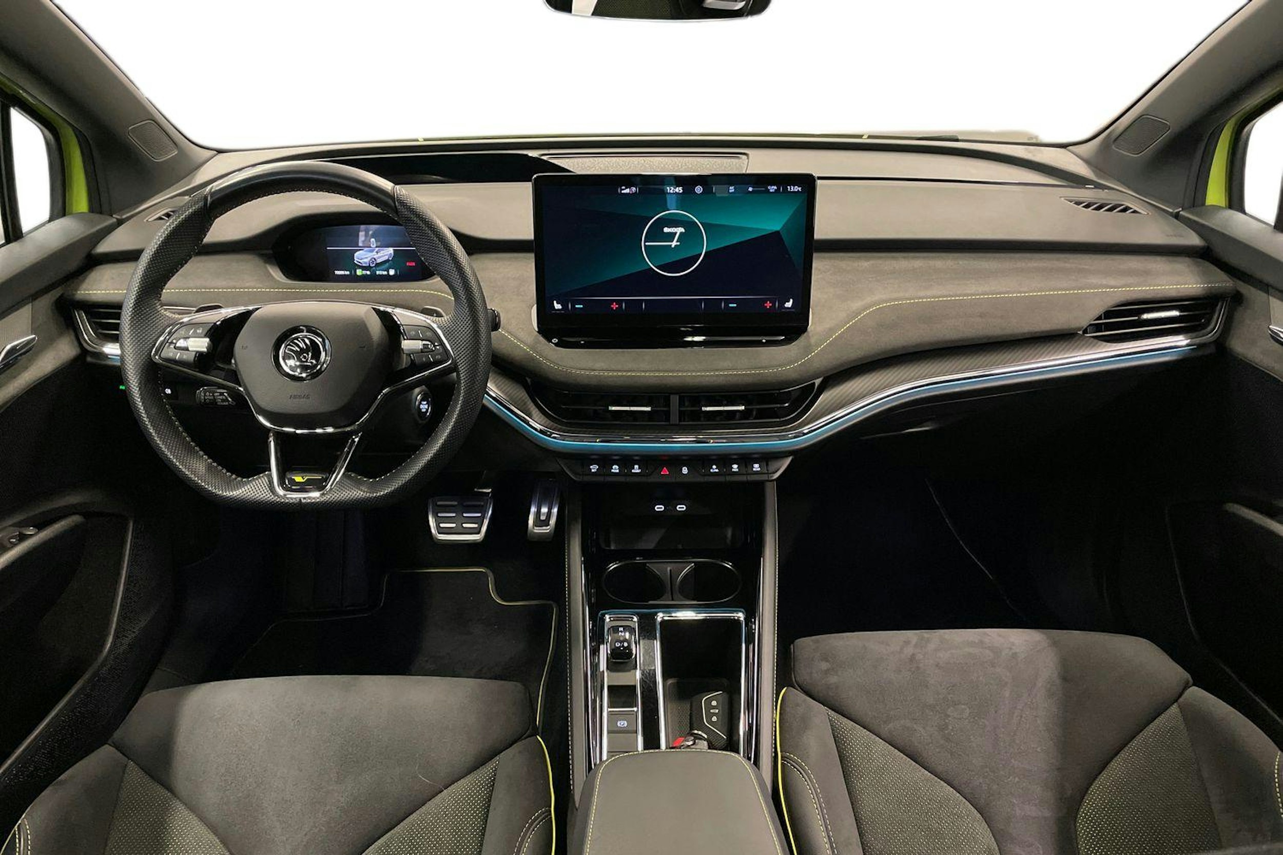 vihreä Skoda Enyaq 2023 kuva 9.