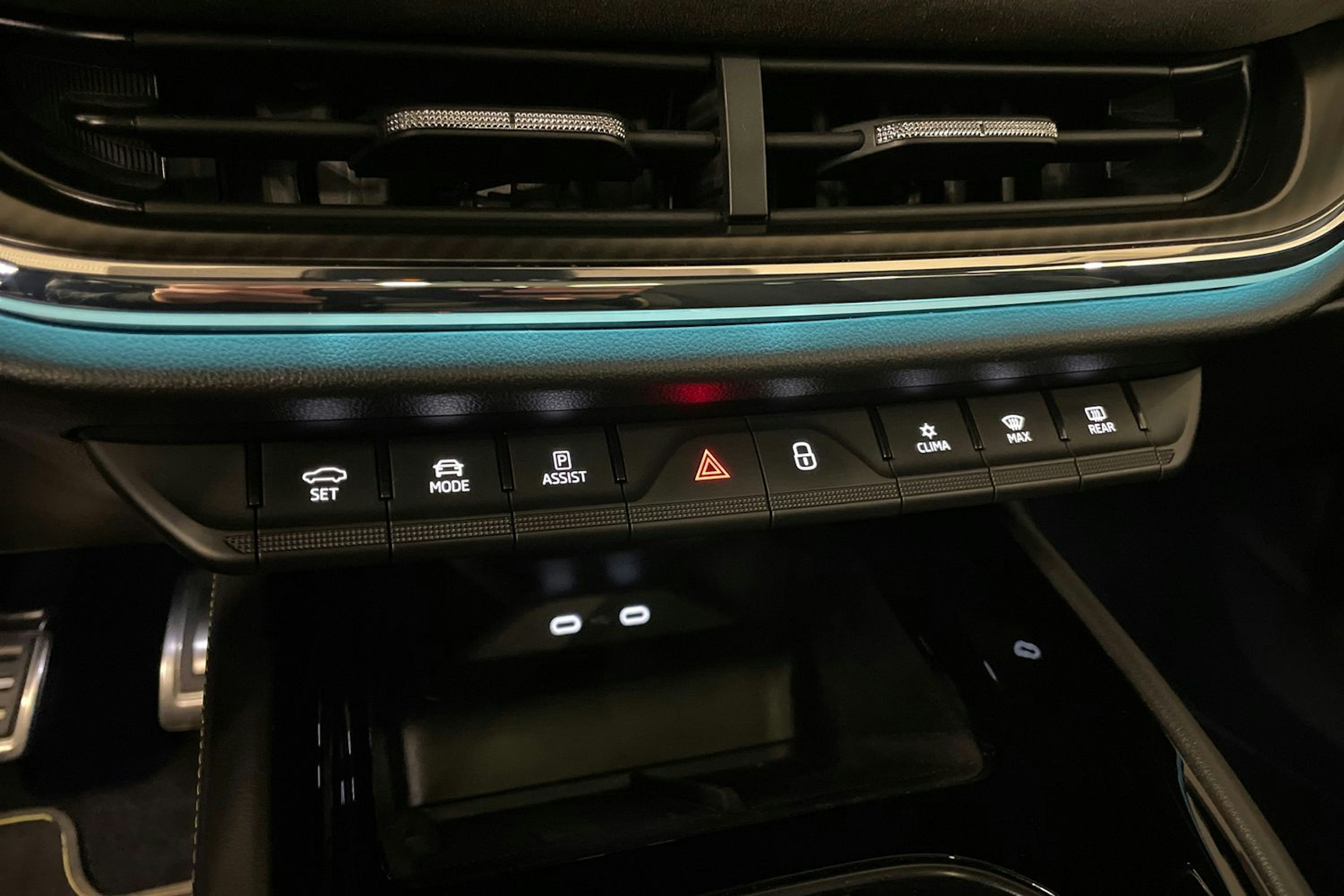 vihreä Skoda Enyaq 2023 kuva 23.