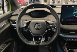 vihreä Skoda Enyaq 2023 kuva 28.