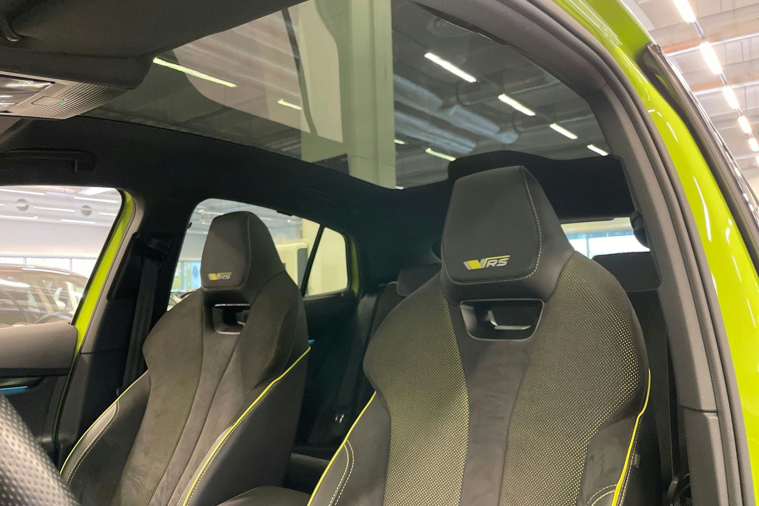 vihreä Skoda Enyaq 2023 kuva 29.