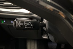 sininen Skoda Enyaq 2023 kuva 16.