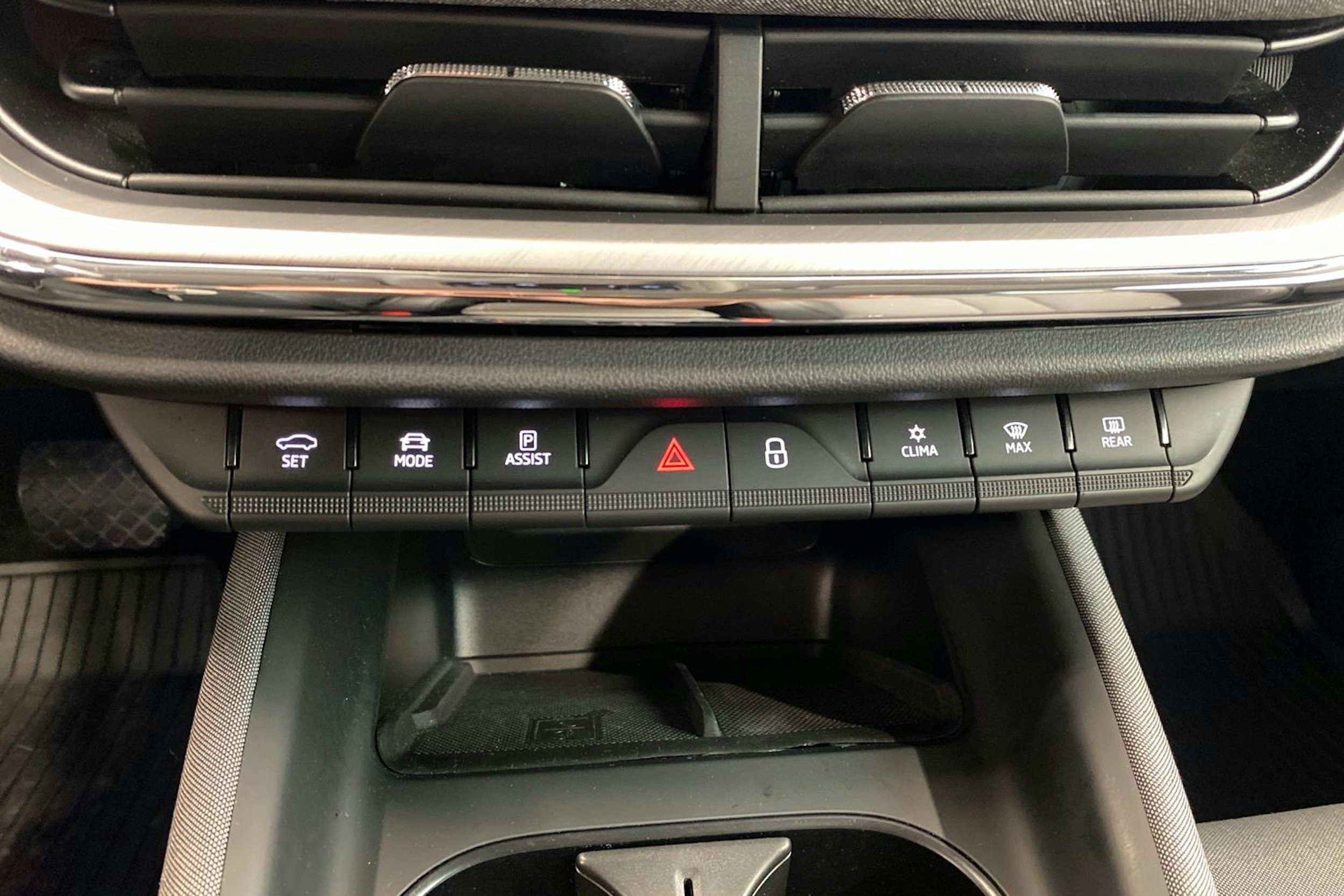 sininen Skoda Enyaq 2023 kuva 20.