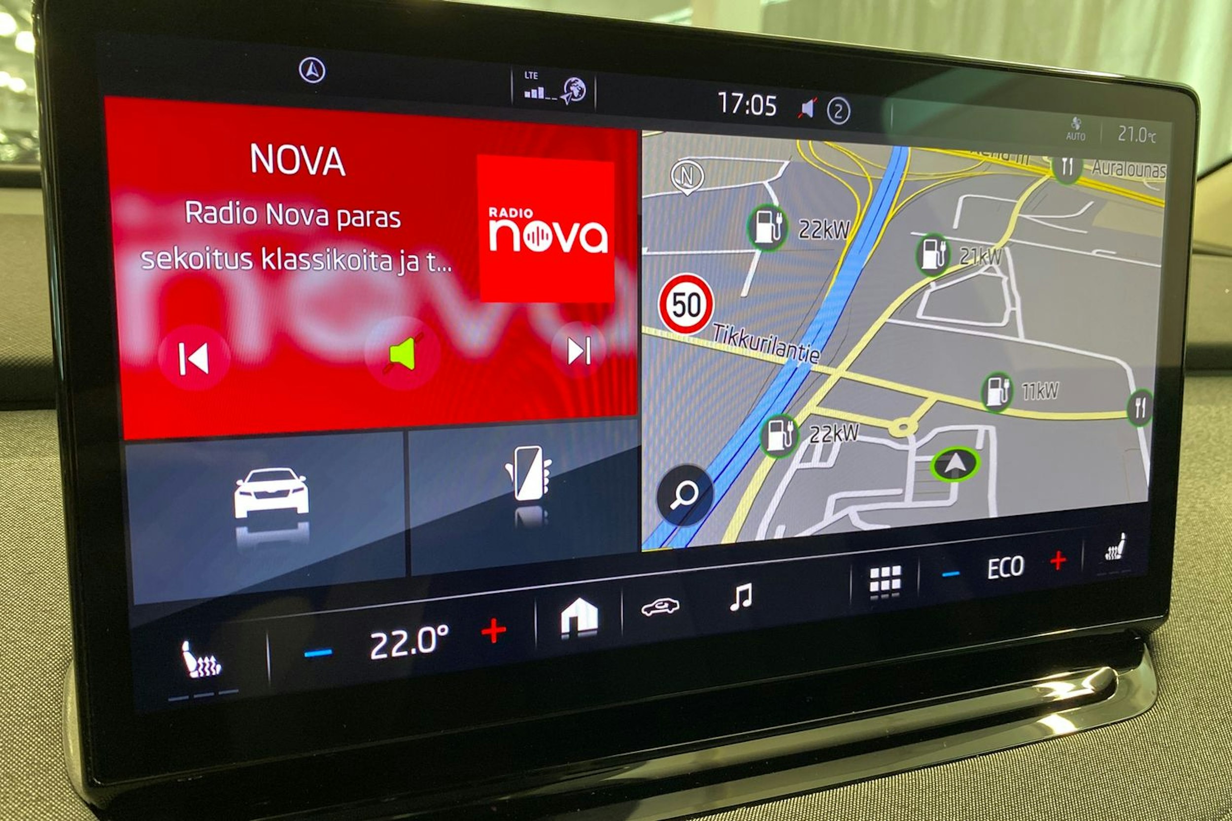 sininen Skoda Enyaq 2023 kuva 21.
