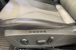sininen Skoda Enyaq 2023 kuva 28.