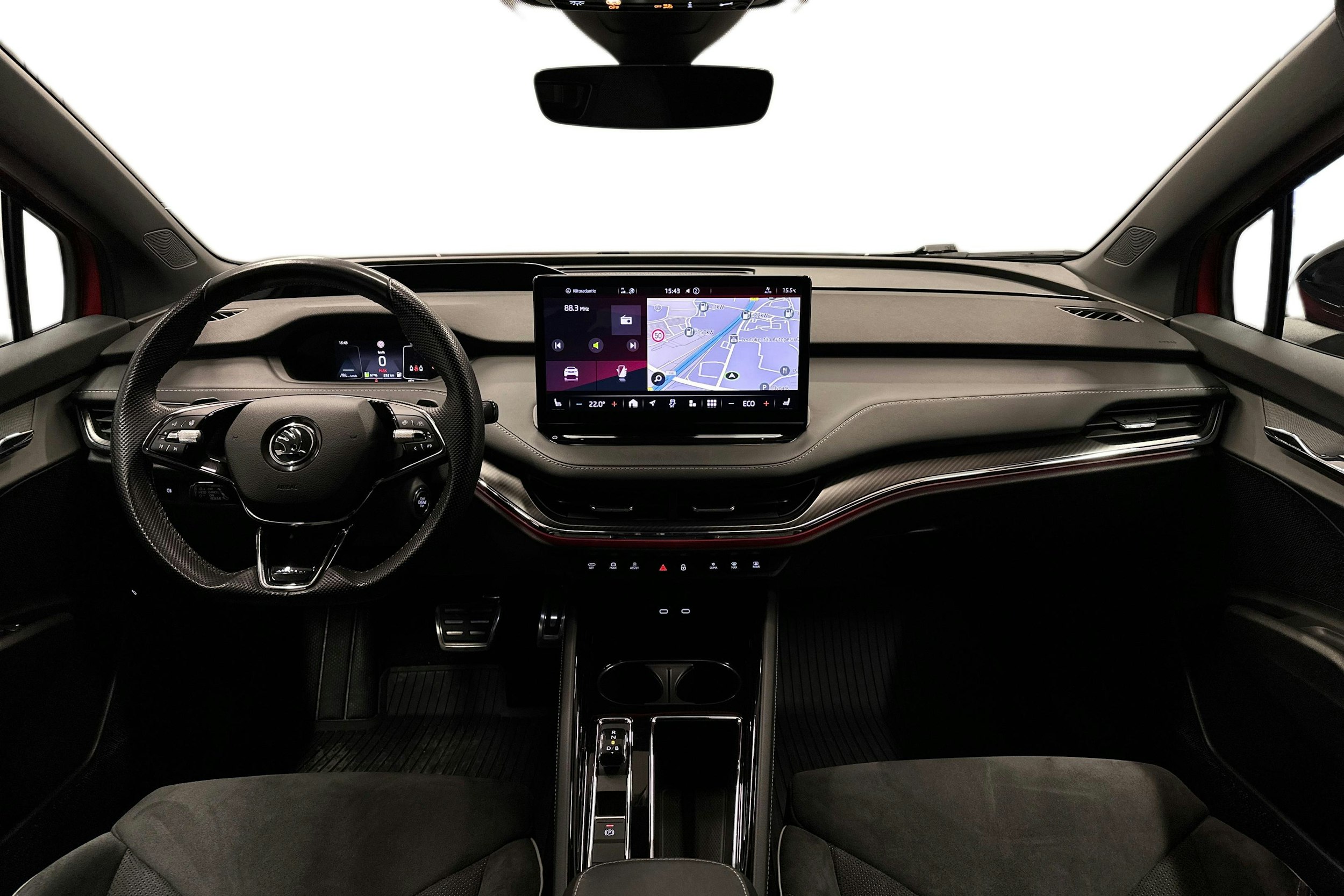 punainen Skoda Enyaq 2023 kuva 9.