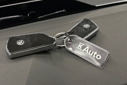 punainen Skoda Enyaq 2023 kuva 36.