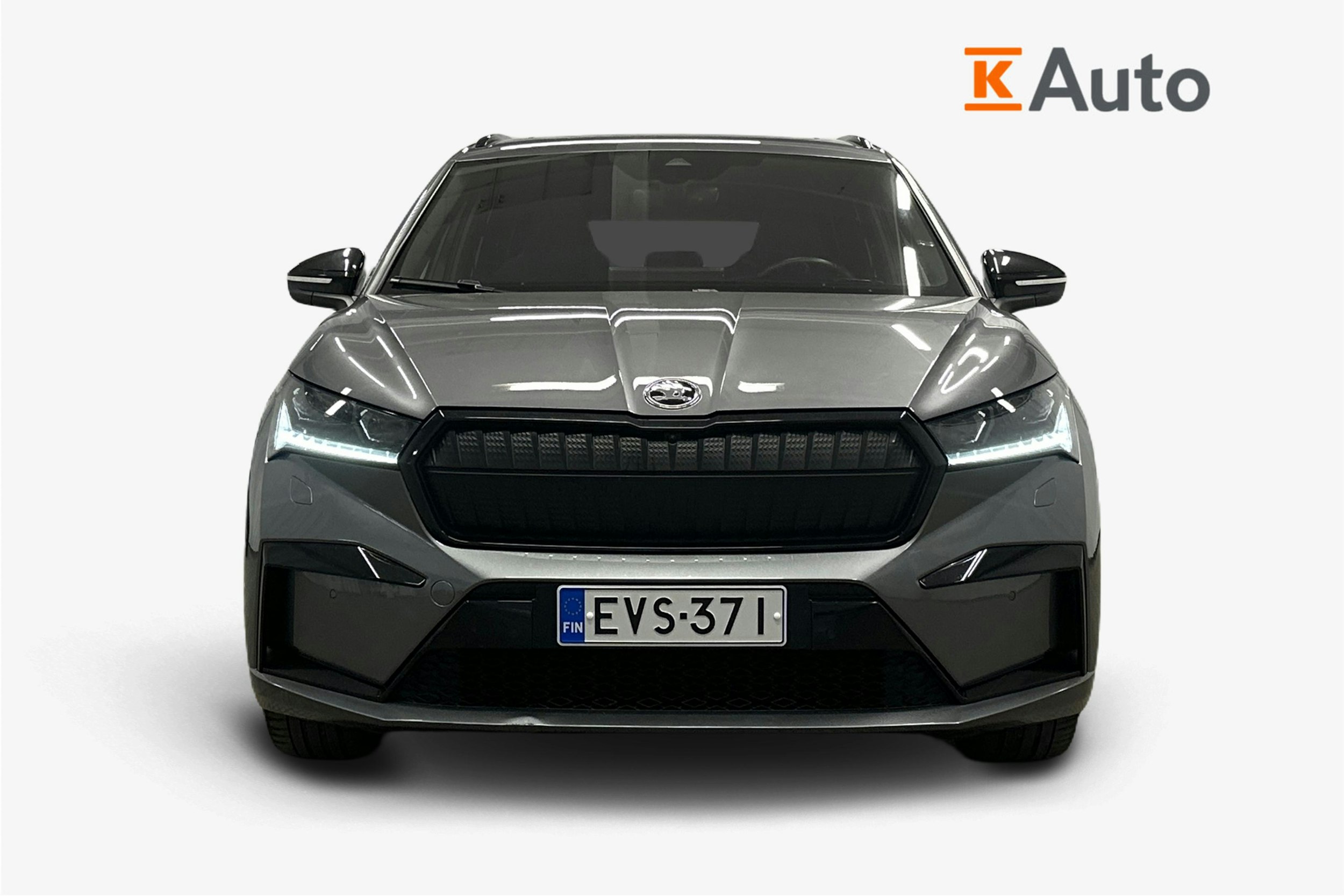 harmaa Skoda Enyaq 2023 kuva 5.