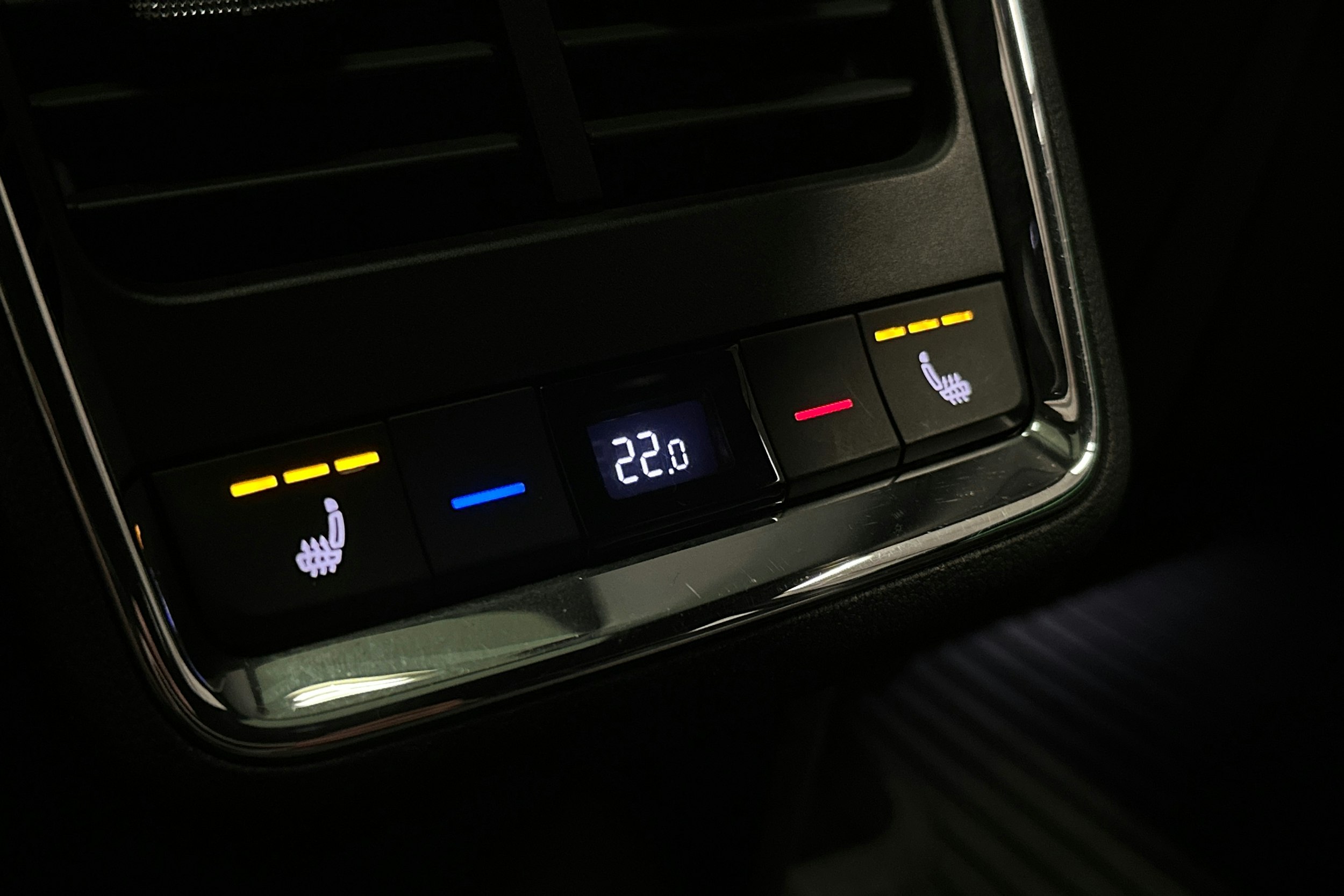harmaa Skoda Enyaq 2023 kuva 17.