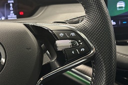 harmaa Skoda Enyaq 2023 kuva 22.