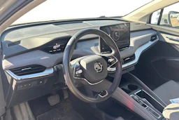 harmaa Skoda Enyaq 2023 kuva 3.