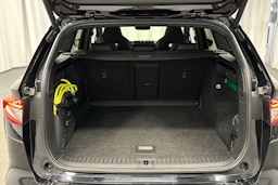 musta Skoda Enyaq 2023 kuva 14.