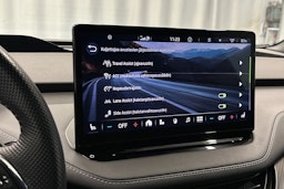 musta Skoda Enyaq 2023 kuva 25.