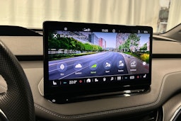 musta Skoda Enyaq 2023 kuva 33.