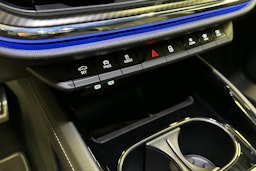 musta Skoda Enyaq 2023 kuva 35.