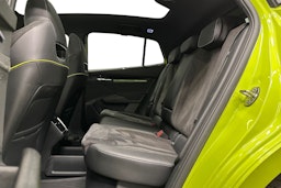 vihreä Skoda Enyaq 2023 kuva 8.