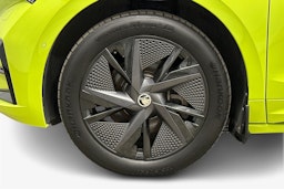vihreä Skoda Enyaq 2023 kuva 9.