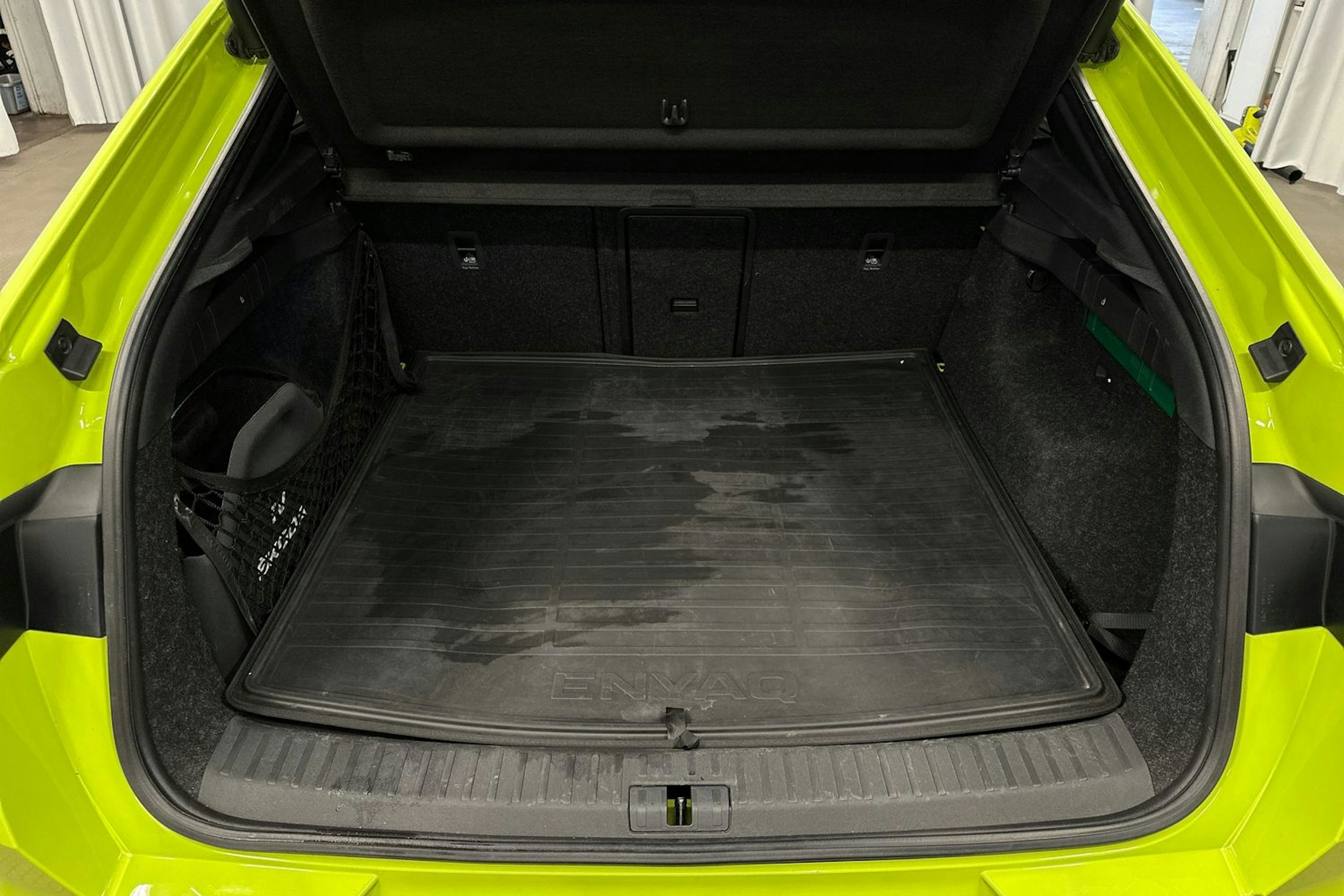 vihreä Skoda Enyaq 2023 kuva 16.