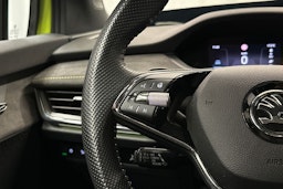vihreä Skoda Enyaq 2023 kuva 20.