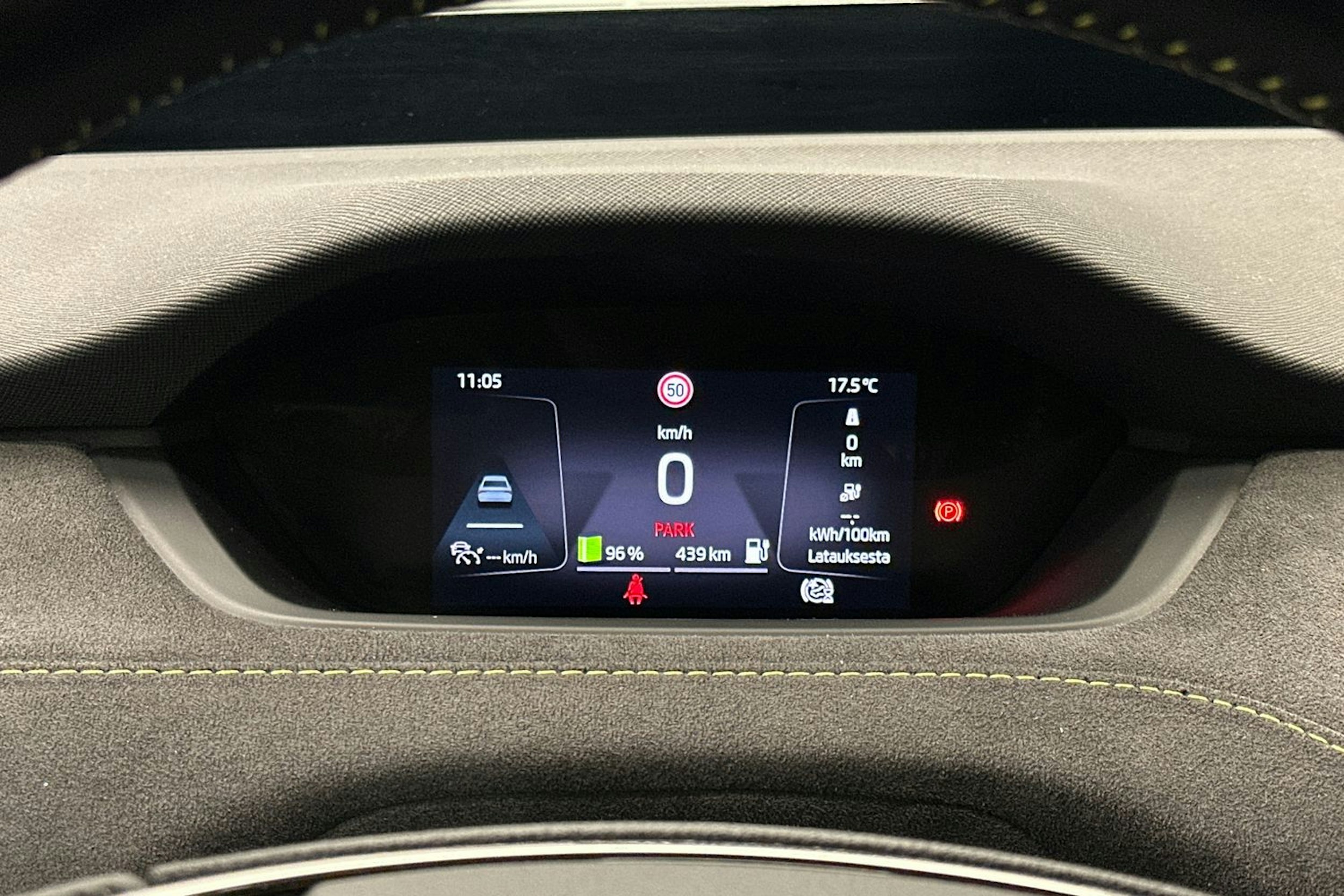 vihreä Skoda Enyaq 2023 kuva 22.