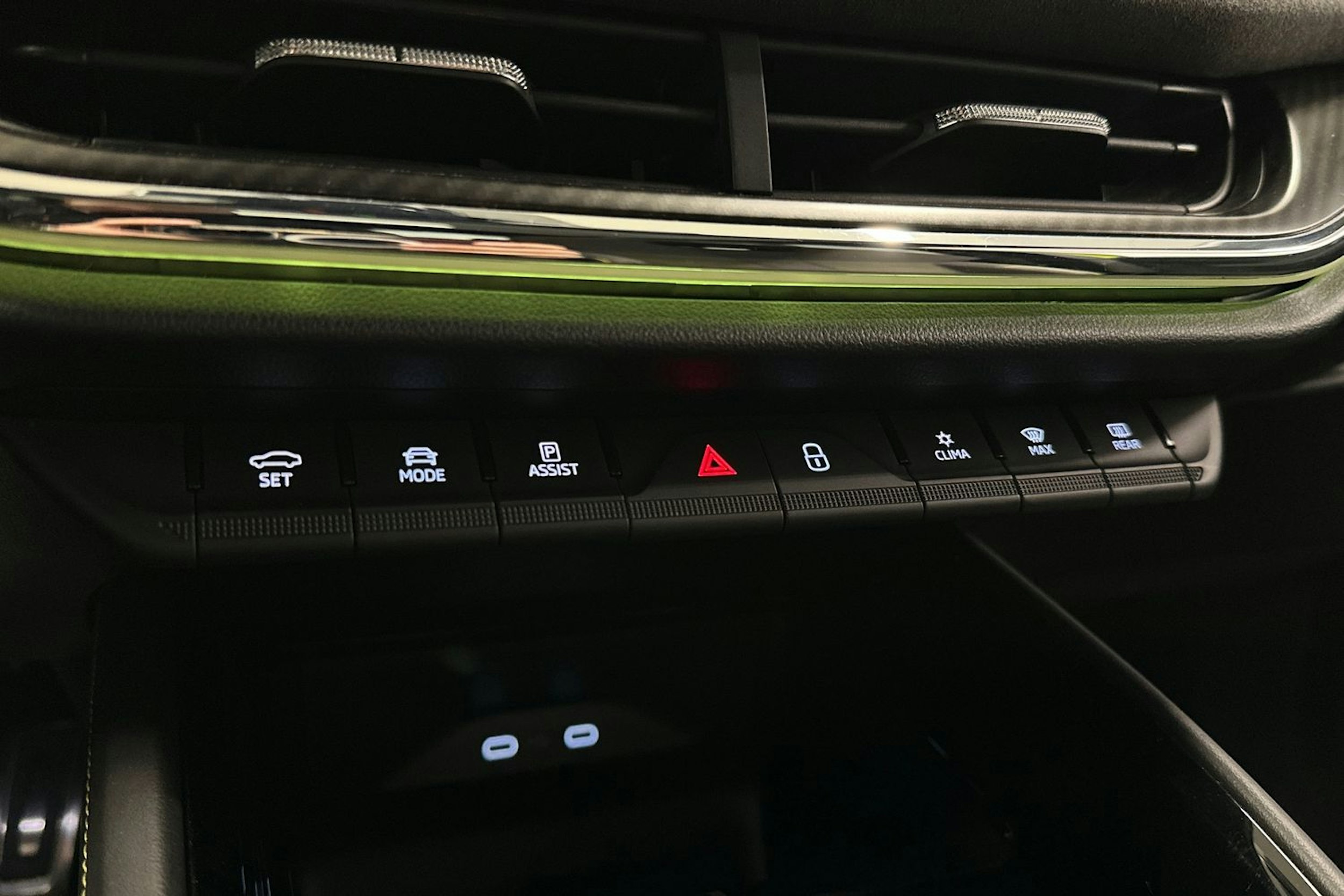 vihreä Skoda Enyaq 2023 kuva 26.