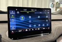 vihreä Skoda Enyaq 2023 kuva 36.