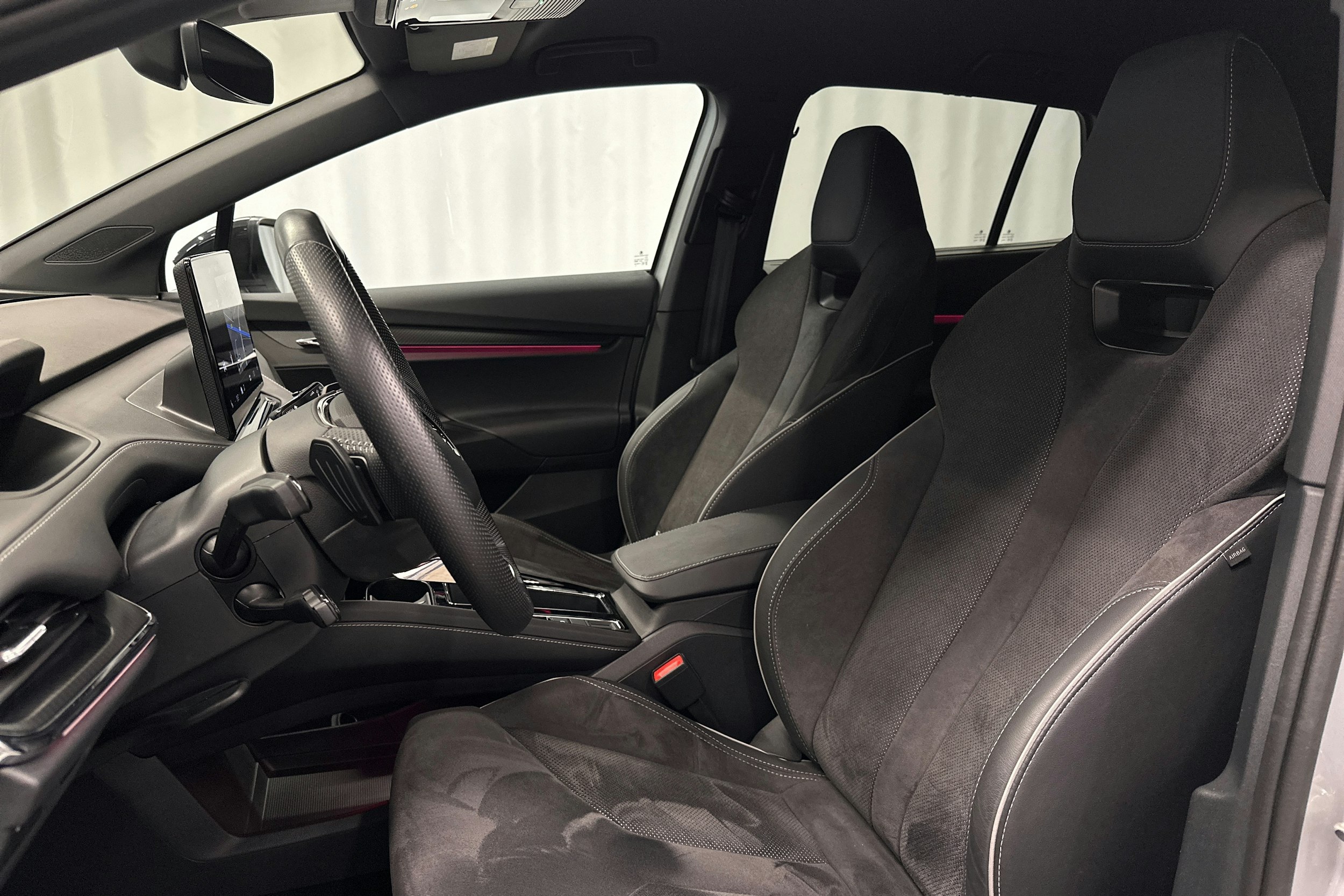 hopea Skoda Enyaq 2023 kuva 20.