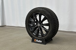 valkoinen Skoda Enyaq 2023 kuva 10.