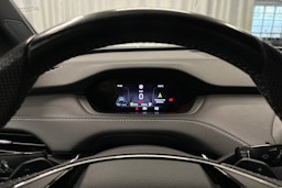valkoinen Skoda Enyaq 2023 kuva 14.
