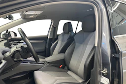 harmaa Skoda Enyaq 2023 kuva 6.